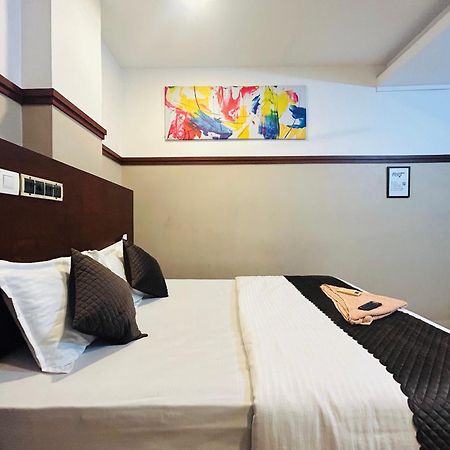 Rio Rooms Medical College Kozhikode Esterno foto