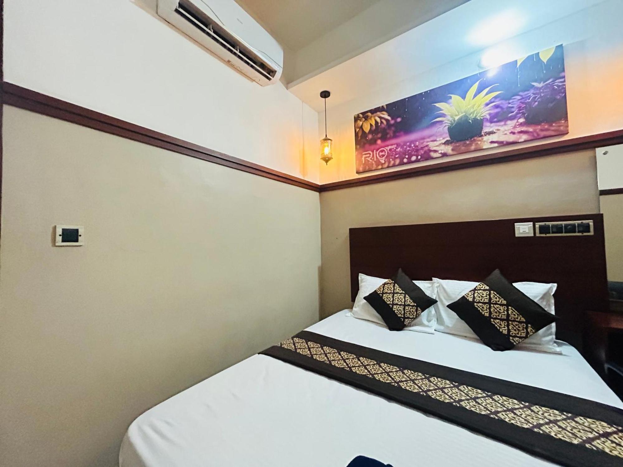 Rio Rooms Medical College Kozhikode Esterno foto