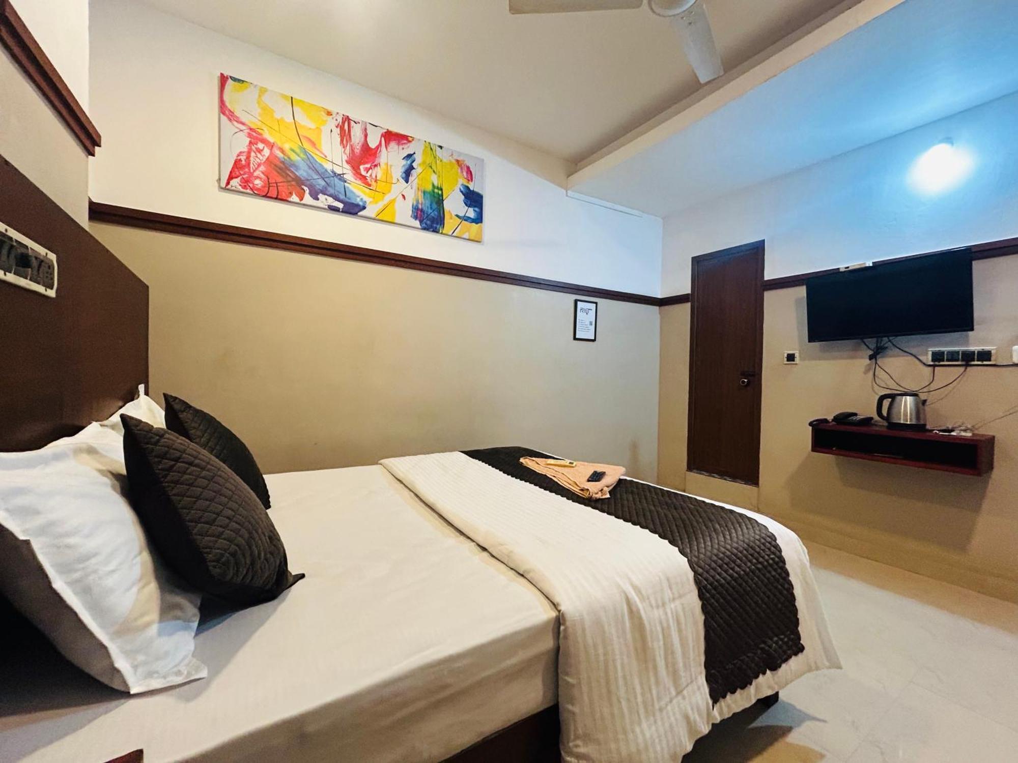 Rio Rooms Medical College Kozhikode Esterno foto