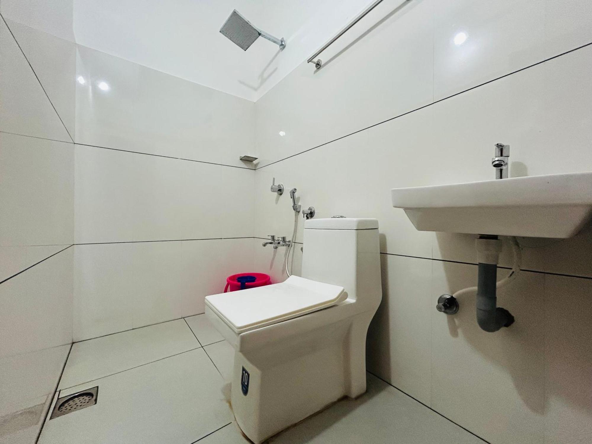 Rio Rooms Medical College Kozhikode Esterno foto