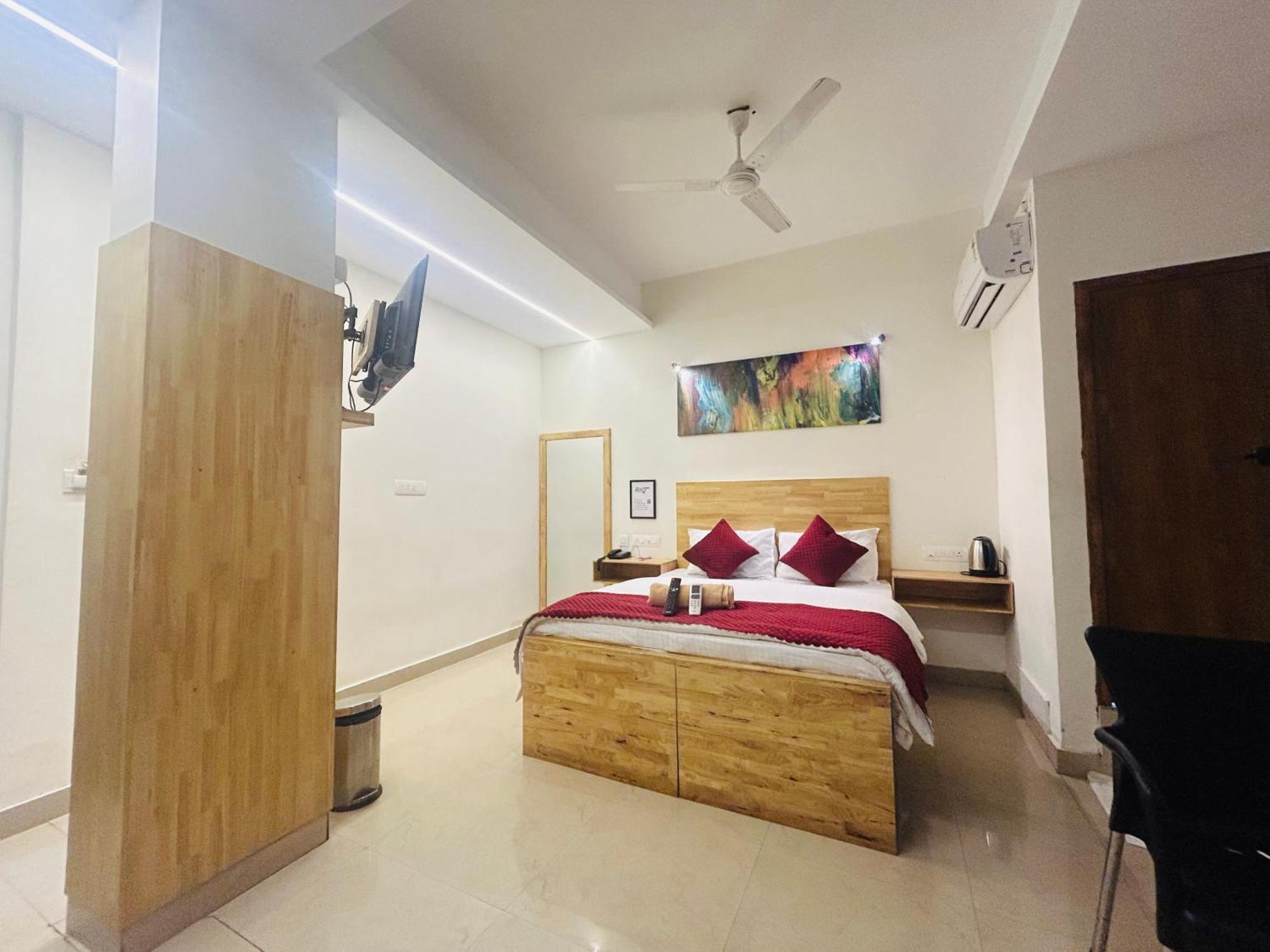 Rio Rooms Medical College Kozhikode Esterno foto