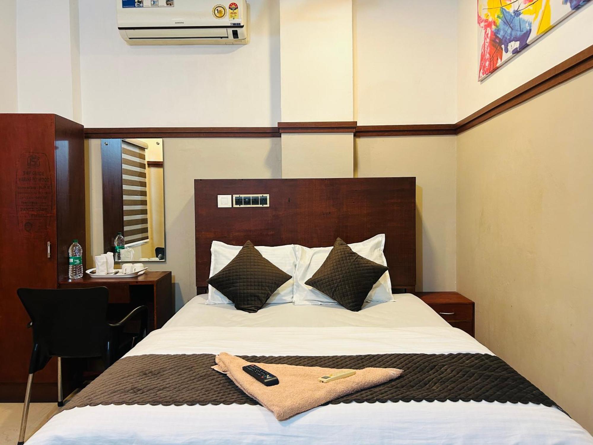 Rio Rooms Medical College Kozhikode Esterno foto